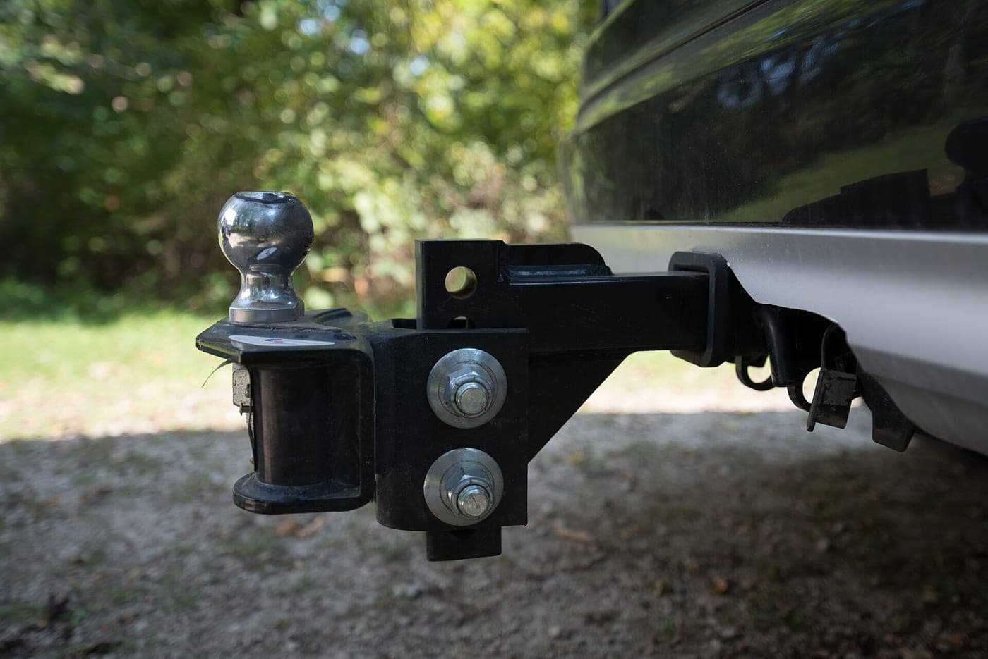 A weight distribution and sway control hitch fitted to a trailer tongue